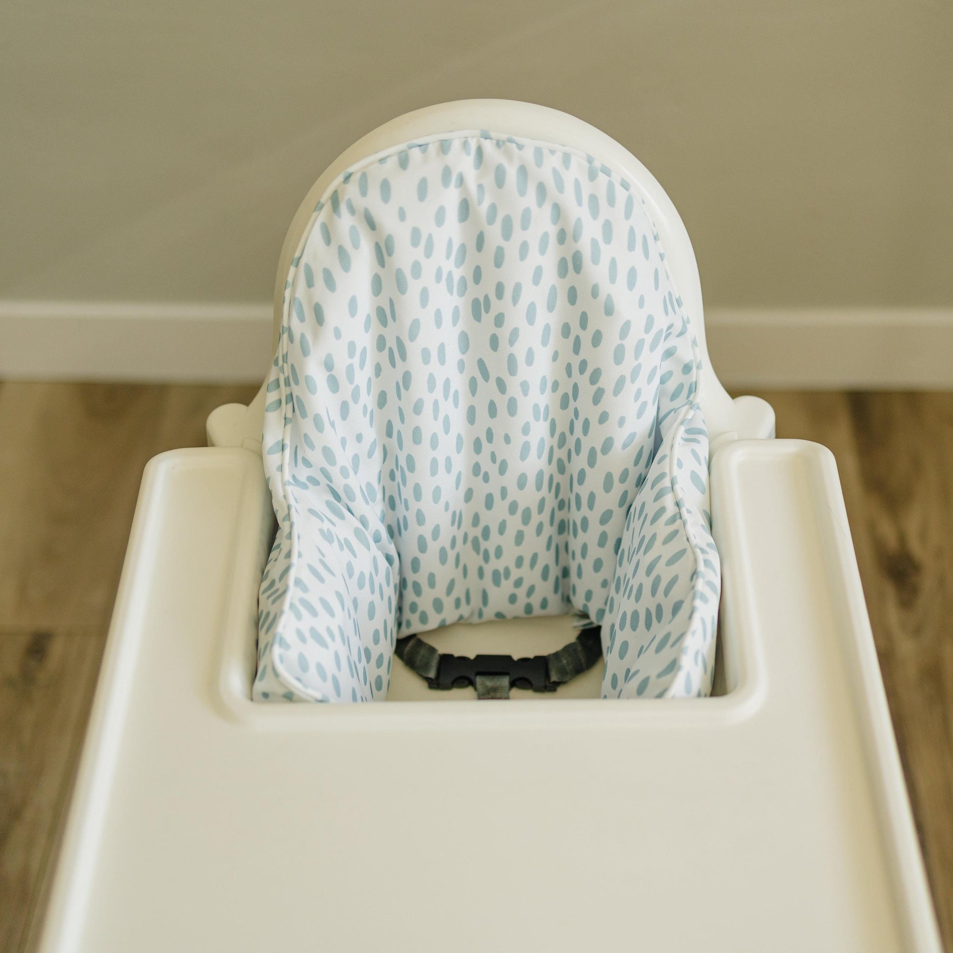 Light Blue Dots Cushion Cover