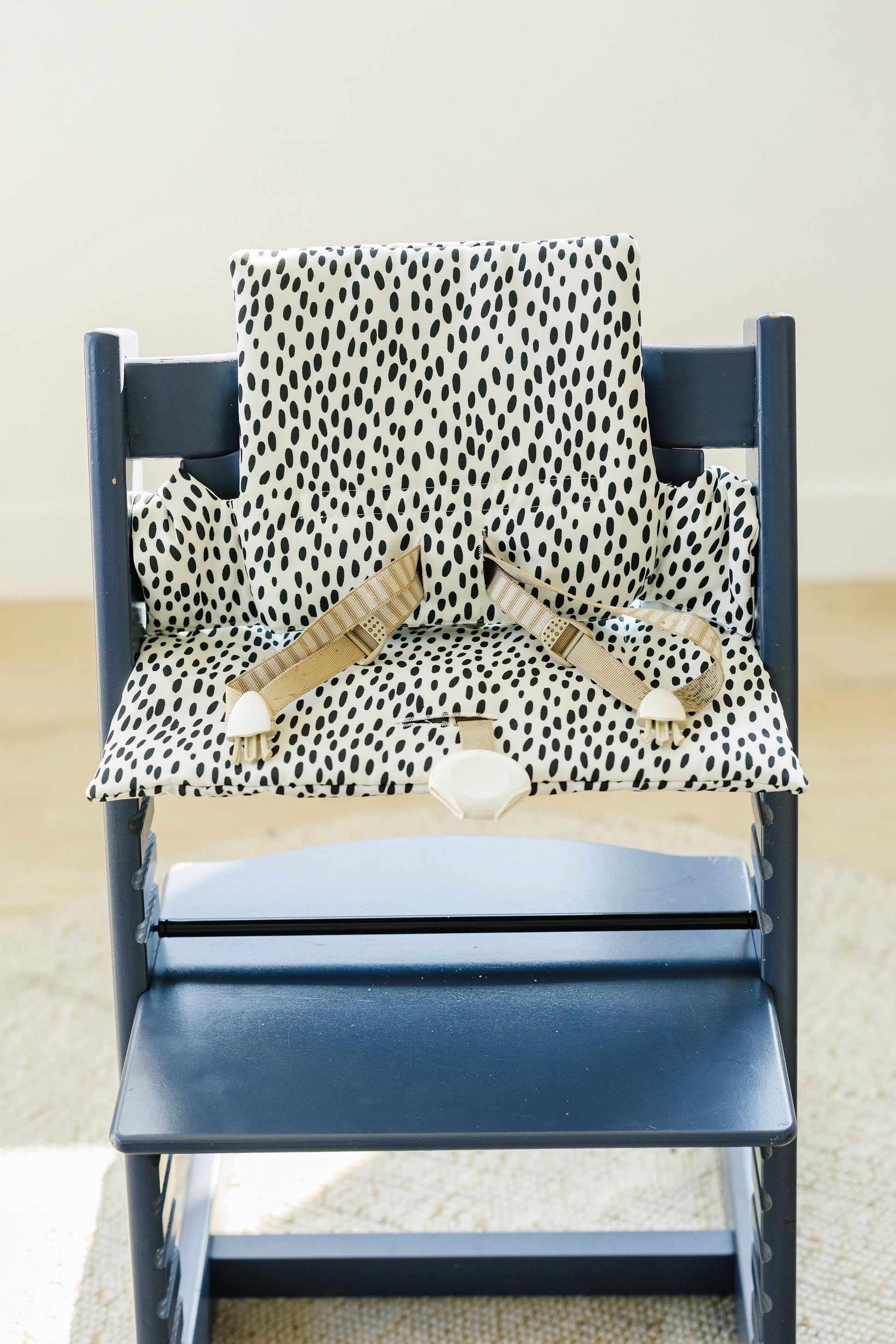 Black Dots Cushion for the Stokke Tripp Trapp Highchair
