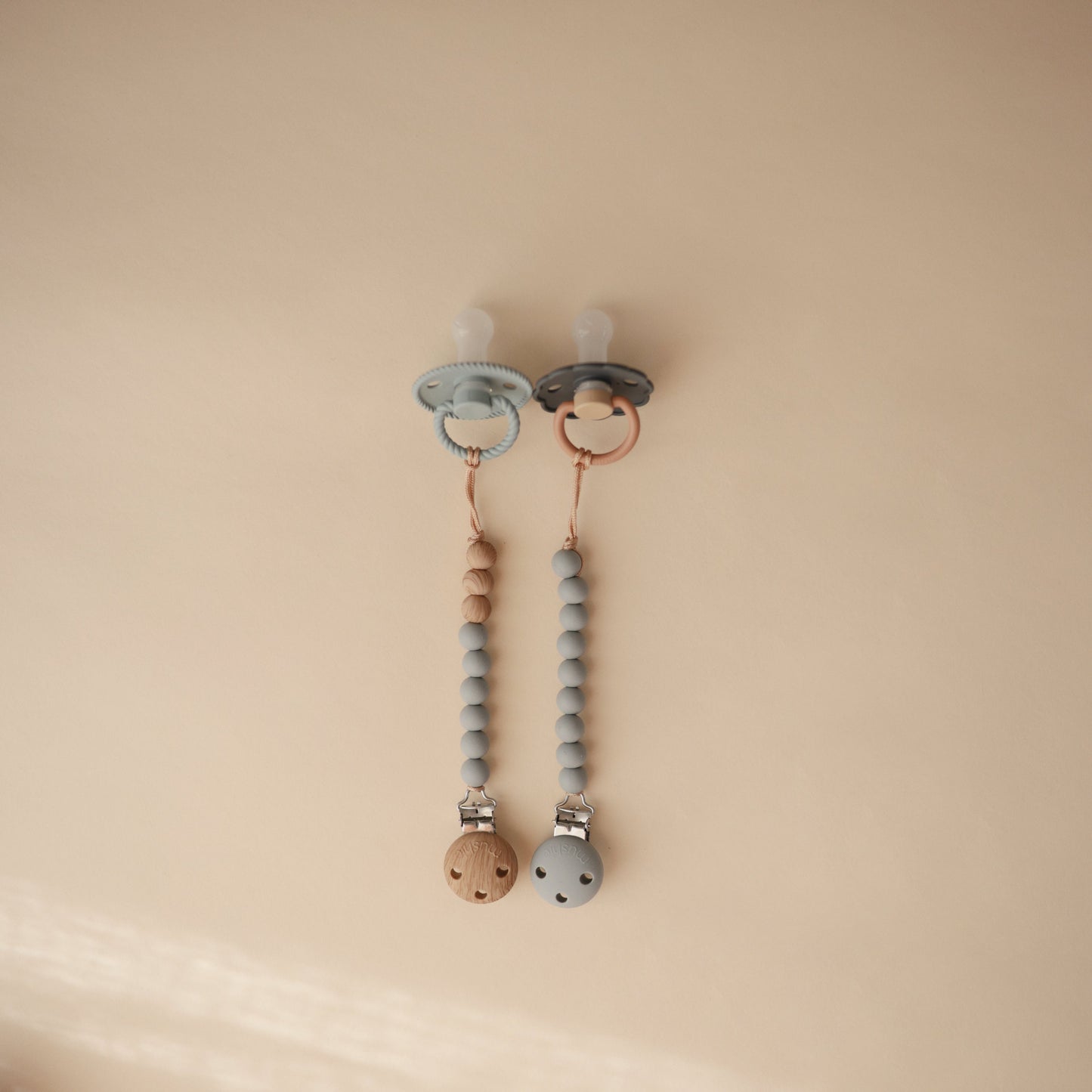 Silicone Pacifier Clip | Eva