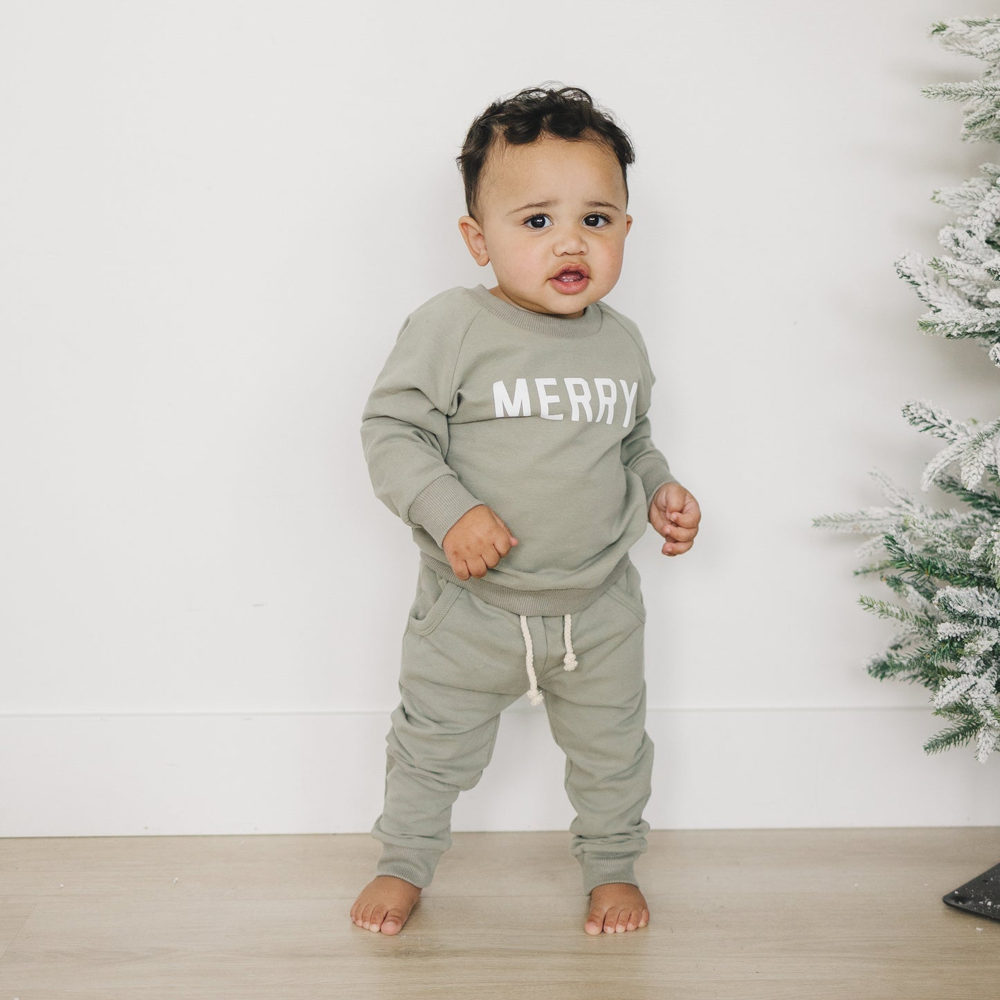 MERRY Graphic Organic Cotton 2pc Jogger Set - Baby Sweatsuit - Crewneck Sweatshirt & Pants - Christmas Baby Outfit Winter - Girl Boy Outfit