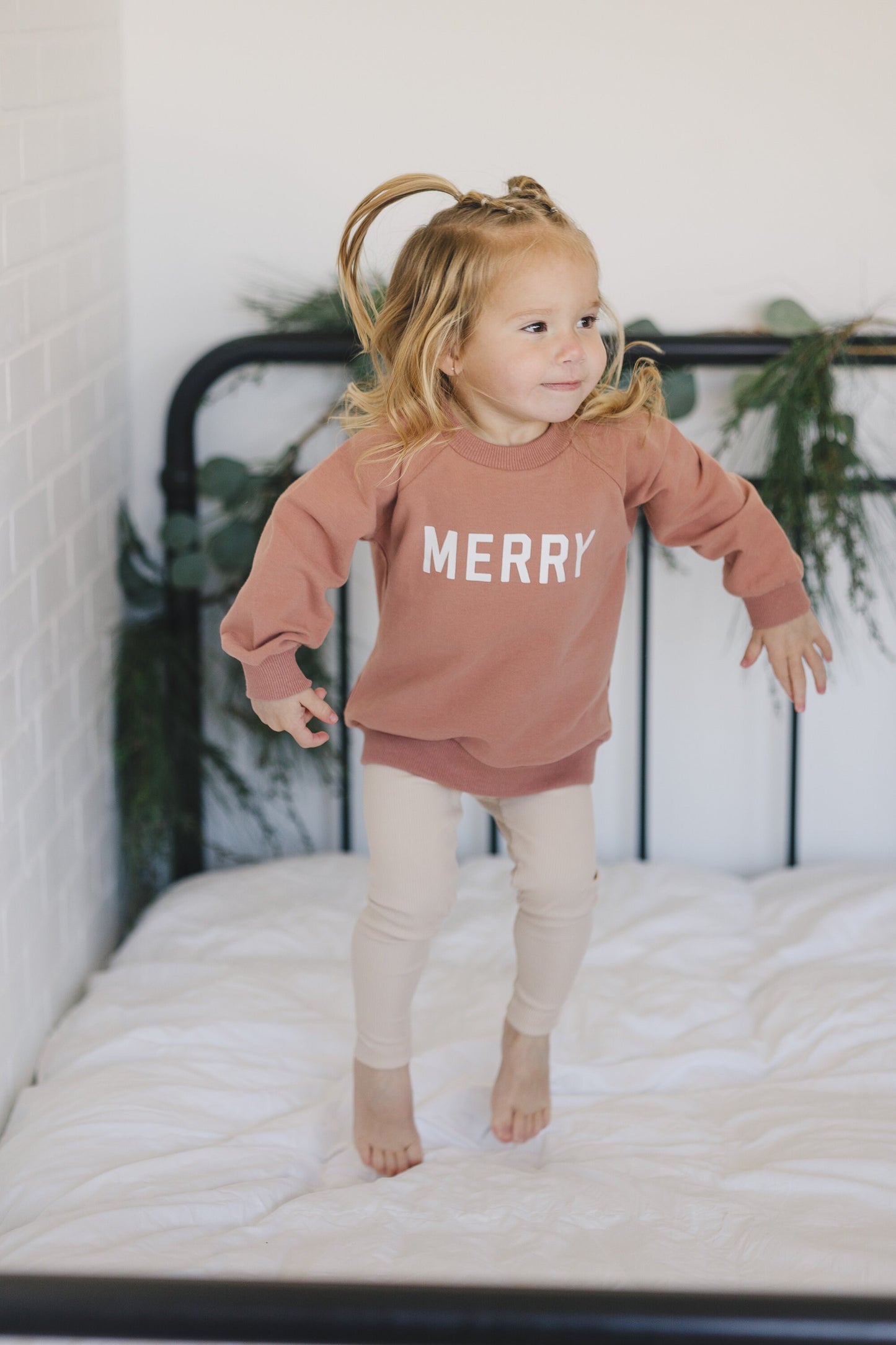 MERRY Graphic Organic Cotton Crewneck Sweatshirt - Baby Sweatshirt - Toddler Crewneck Sweatshirt - Christmas Baby Winter - Girl Boy Crew