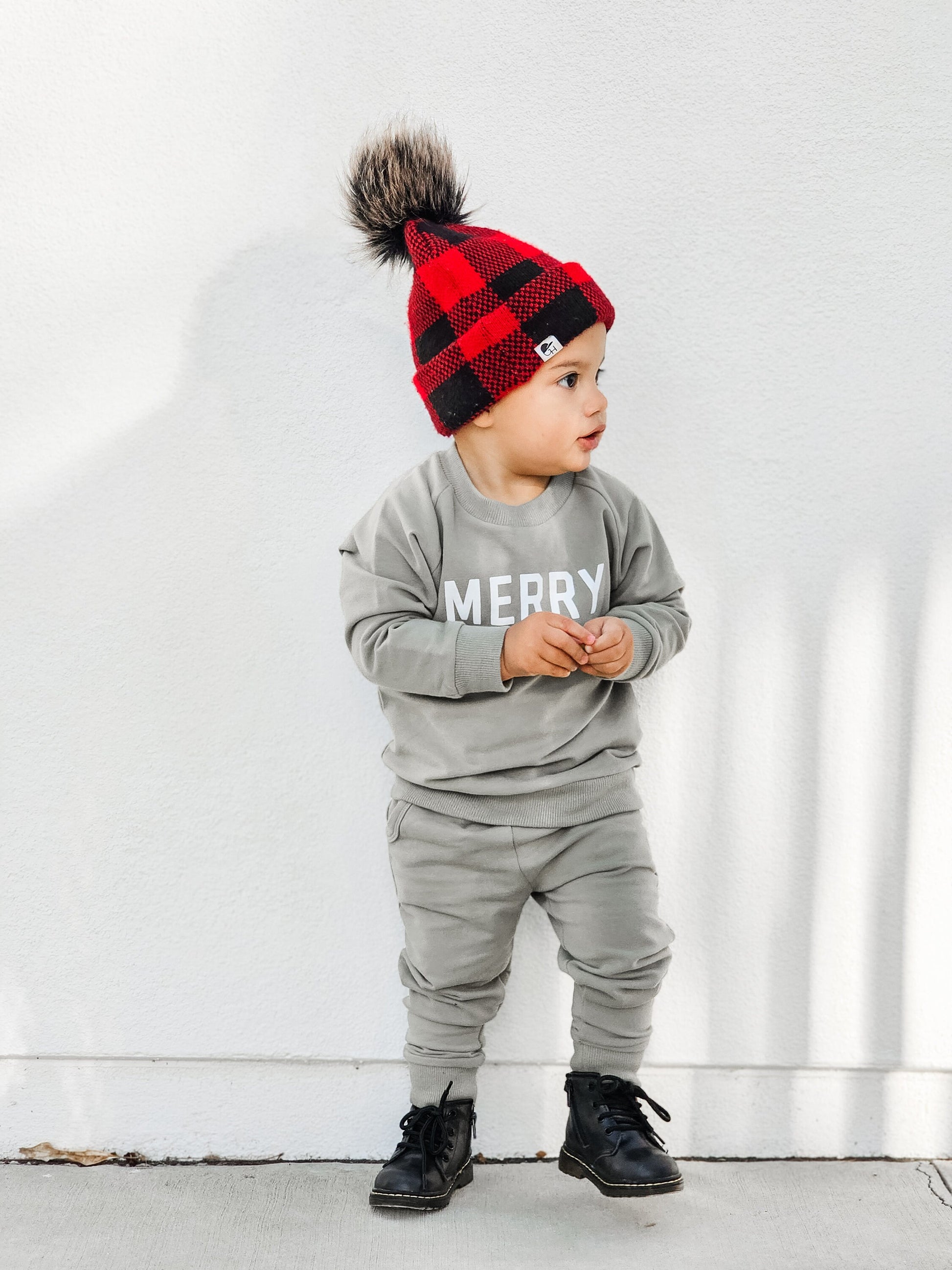 MERRY Graphic Organic Cotton Crewneck Sweatshirt - Baby Sweatshirt - Toddler Crewneck Sweatshirt - Christmas Baby Winter - Girl Boy Crew